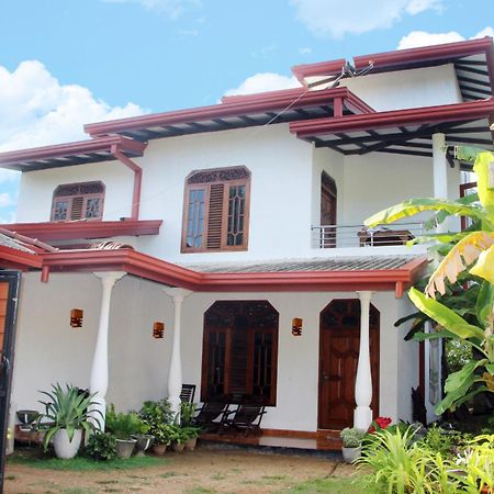 Masith Guest House Unawatuna Exteriör bild